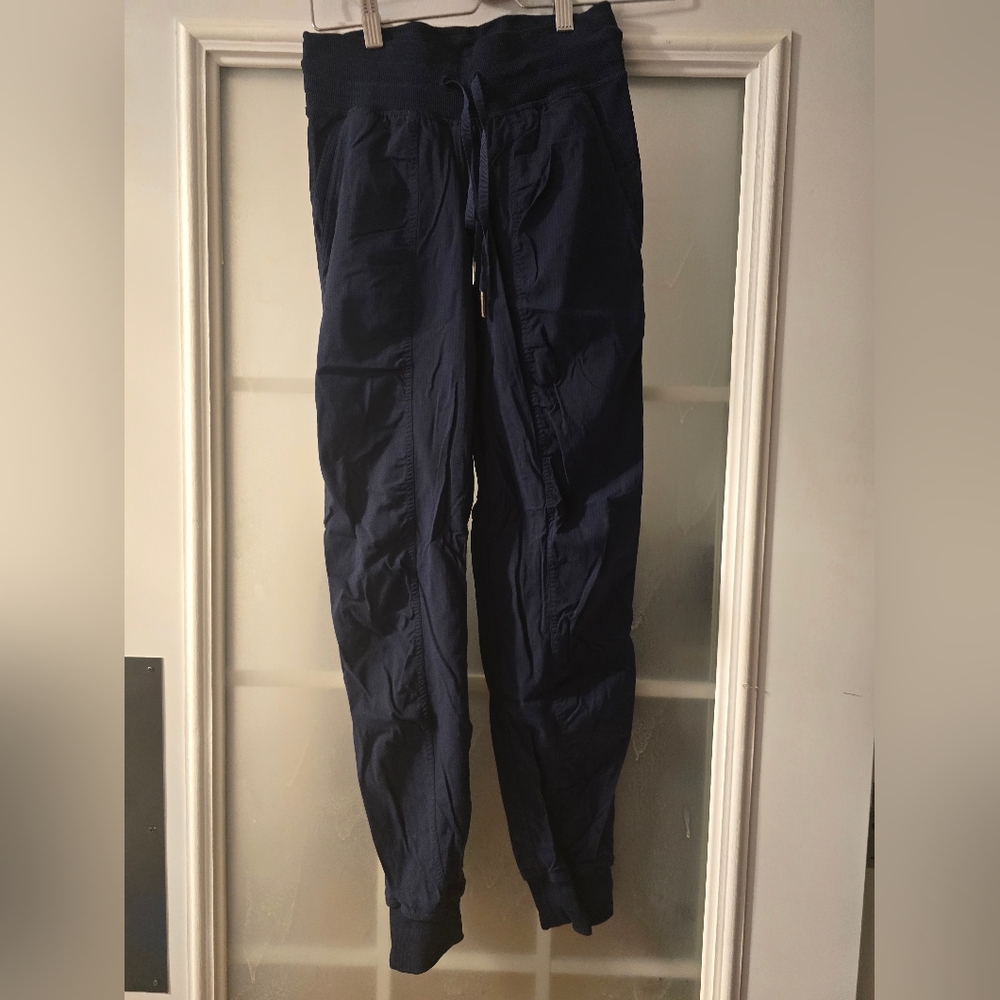 Lululemon Pants size 2